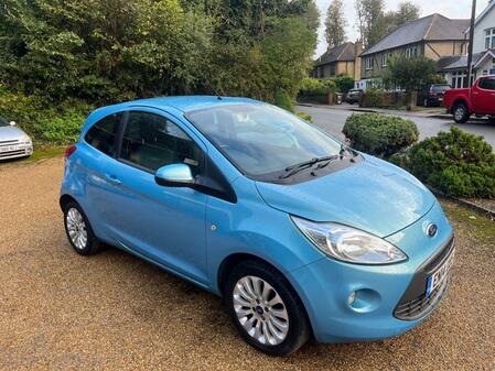 FORD KA 1.2 ZETEC LOW MILEAGE FULL SERVICE HISTORY BLUETOOTH £35 A YEAR ROAD TAX