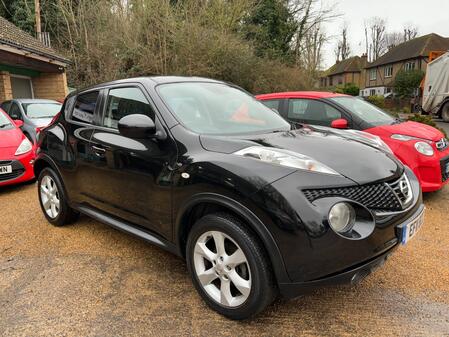 NISSAN JUKE 1.6 ACENTA ONE OWNER ULTRA LOW MILEAGE FULL SERVICE HISTORY TWO KEYS AC