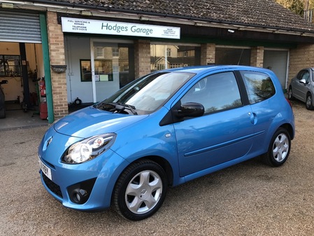 RENAULT TWINGO SOLD DYNAMIQUE 1.2 ONE OWNER BLUETOOTH ONLY £30 ROAD TAX LOW MILEAGE FULL SERVICE HISTORY