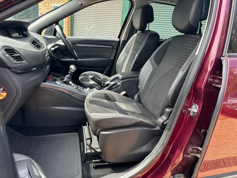 RENAULT SCENIC