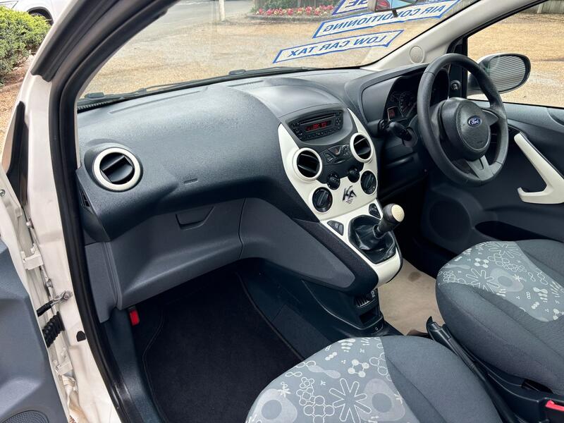 FORD KA