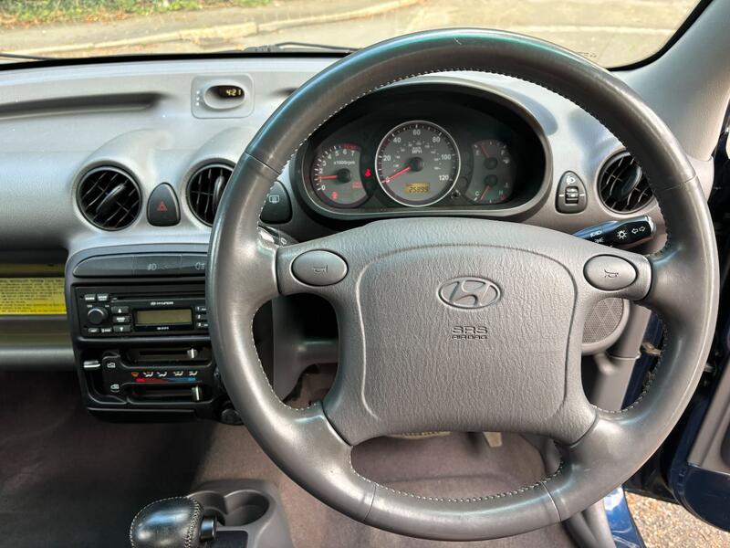 HYUNDAI AMICA