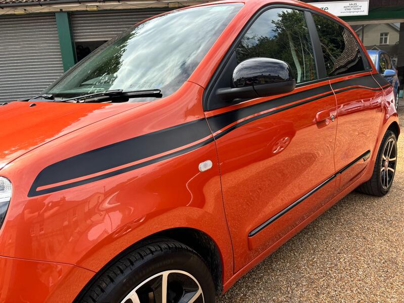 RENAULT TWINGO