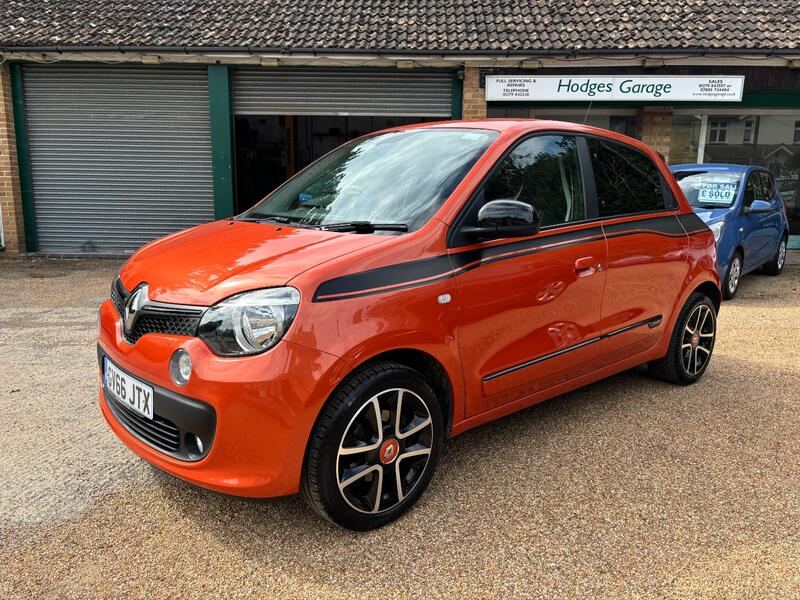 RENAULT TWINGO