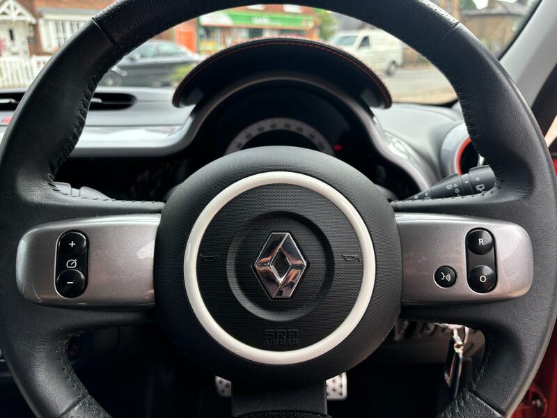 RENAULT TWINGO