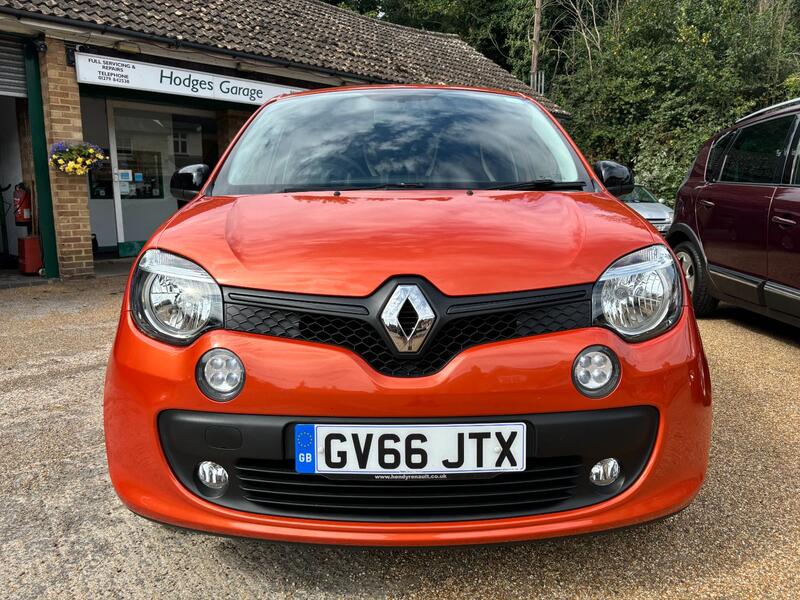 RENAULT TWINGO