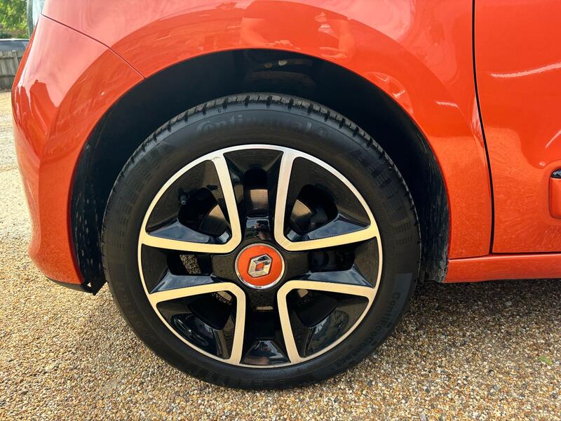 RENAULT TWINGO
