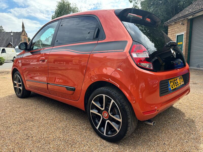 RENAULT TWINGO