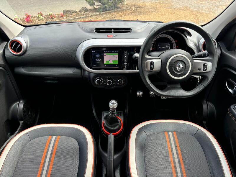 RENAULT TWINGO