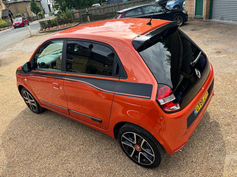 RENAULT TWINGO