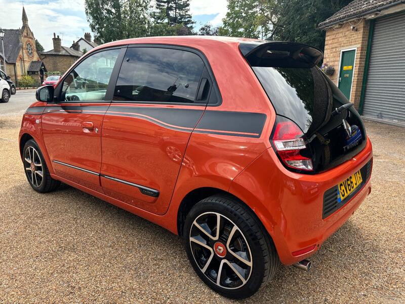 RENAULT TWINGO
