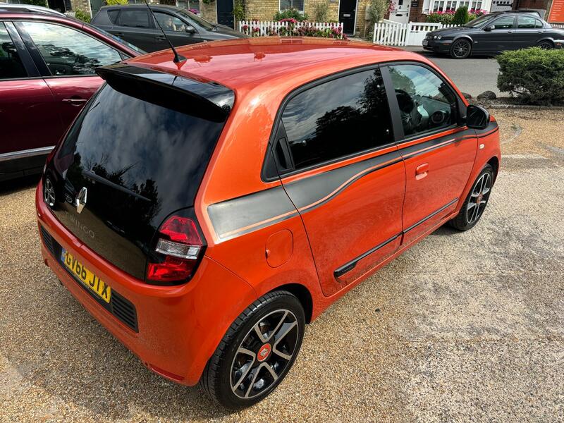RENAULT TWINGO