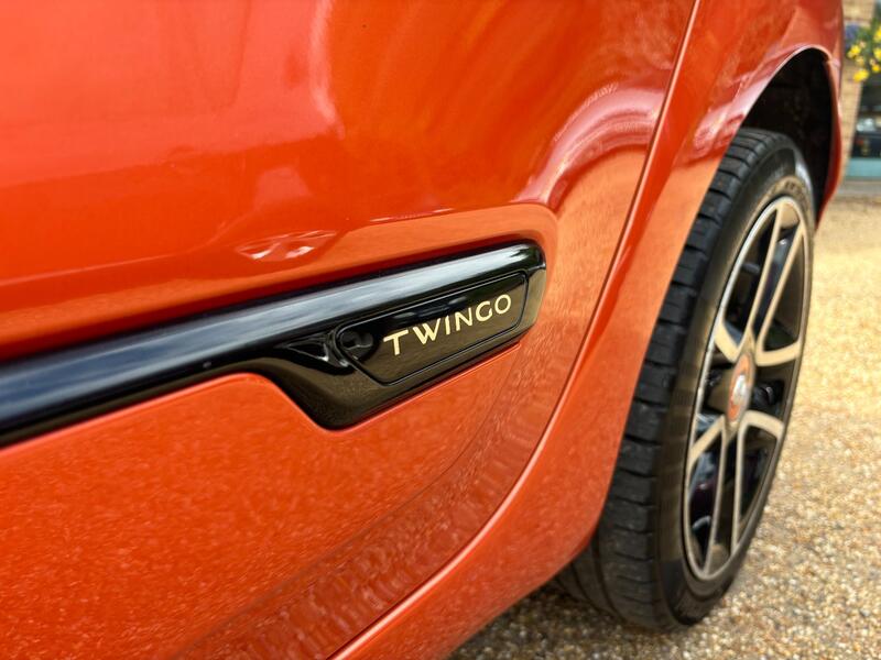 RENAULT TWINGO