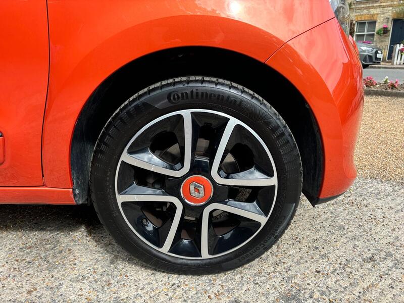 RENAULT TWINGO