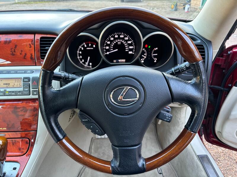 LEXUS SC 430