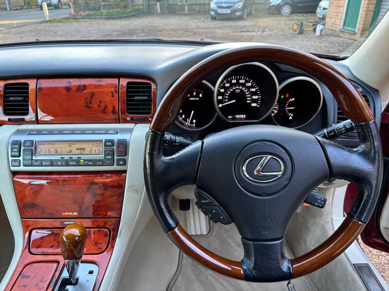 LEXUS SC 430