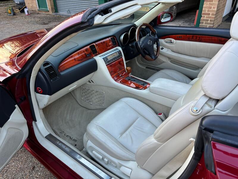 LEXUS SC 430
