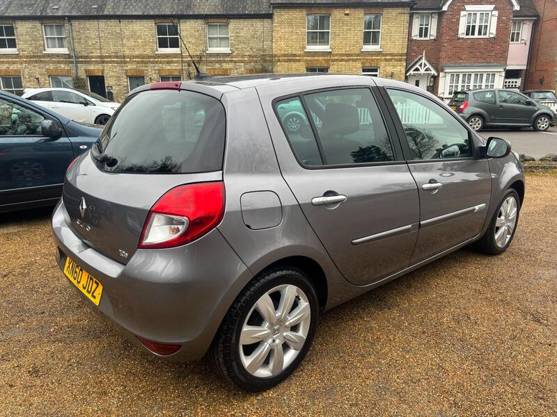 RENAULT CLIO