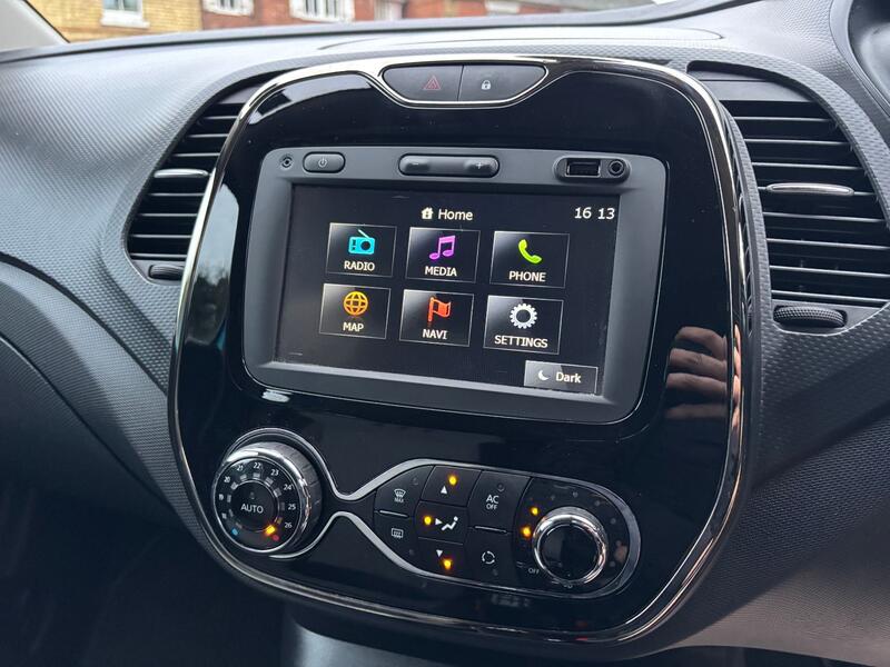 RENAULT CAPTUR