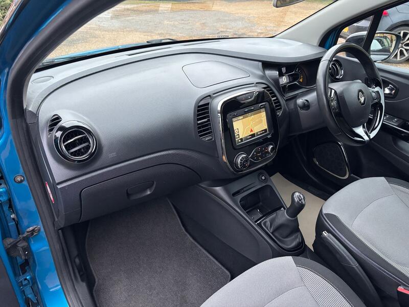 RENAULT CAPTUR