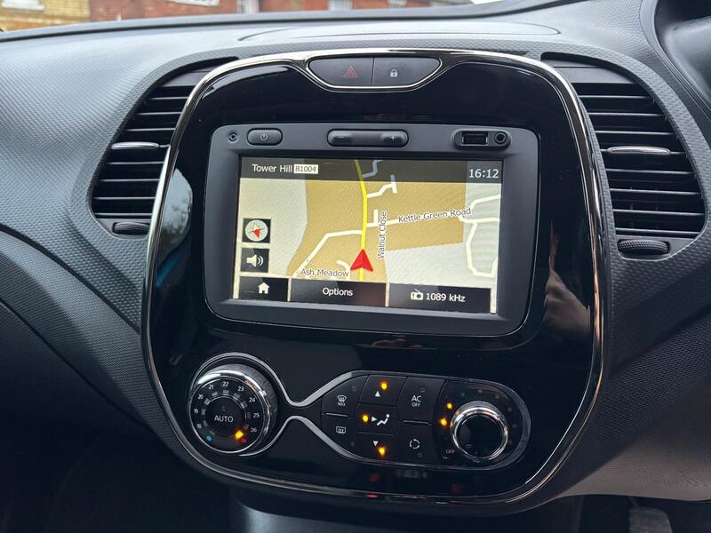 RENAULT CAPTUR
