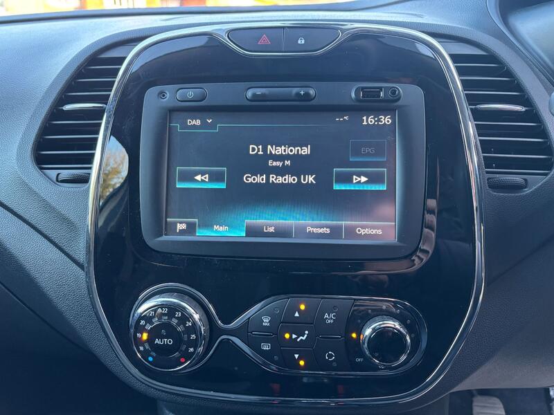 RENAULT CAPTUR