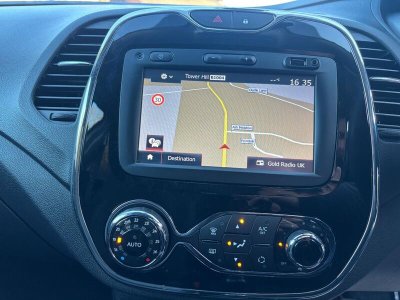 RENAULT CAPTUR