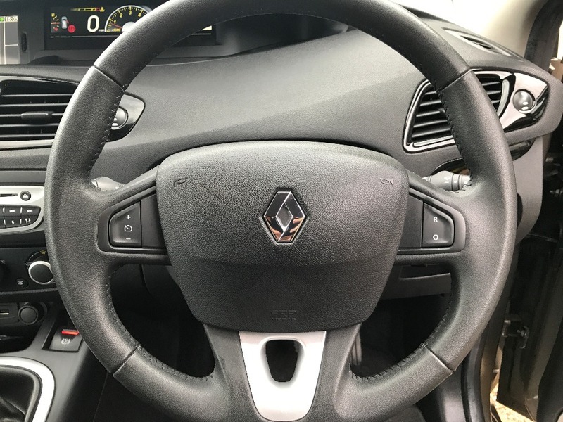 RENAULT SCENIC