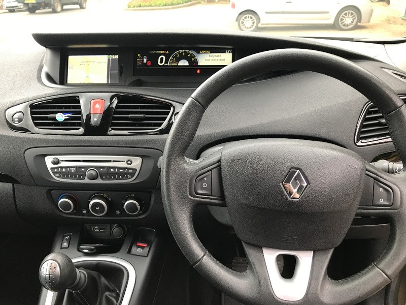 RENAULT SCENIC