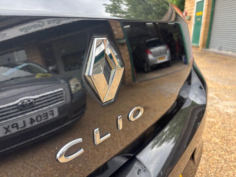 RENAULT CLIO