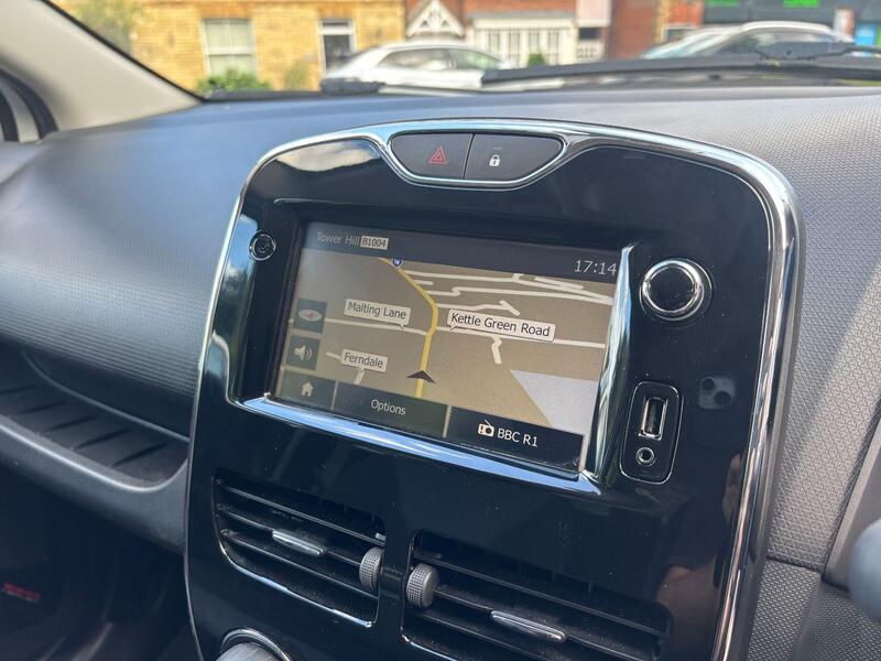 RENAULT CLIO