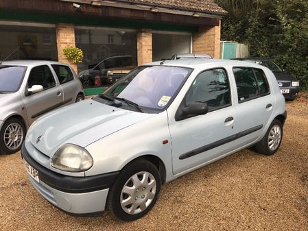 RENAULT CLIO 1.4 ALIZE 5 DOOR PART EXCHANGE TO CLEAR MOT TILL AUGUST 2018