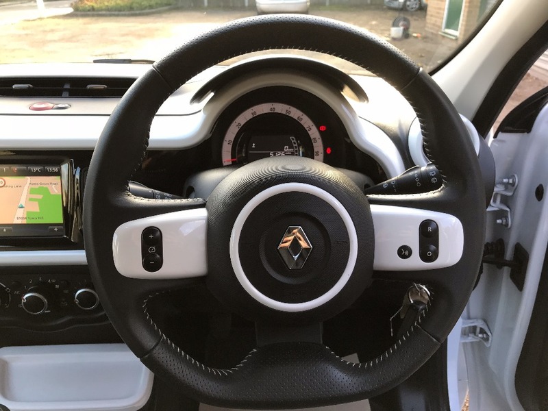 RENAULT TWINGO