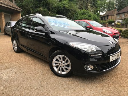 RENAULT MEGANE NOW RESERVED DYNAMIQUE TOMTOM DCI ESTATE DEMO PLUS 1 OWNER FULL HISTORY LOW MILEAGE LOW TAX