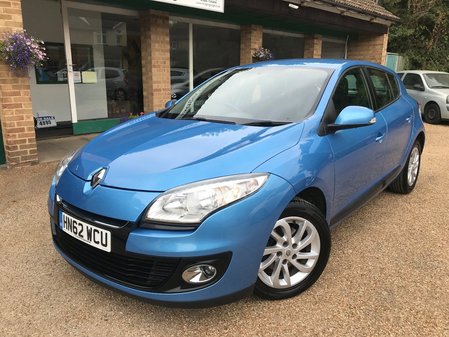 RENAULT MEGANE SORRY NOW RESERVED EXPRESSION PLUS DCI LOW MILEAGE FULL HISTORY JUST £20 TAX PER YEAR