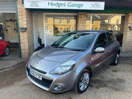 RENAULT CLIO 1.2 TCE DYNAMIQUE TOM TOM LOW MILEAGE FULL SERVICE HISTORY CAMBELT CHANGED