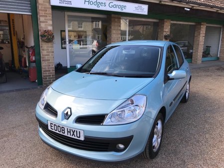 RENAULT CLIO  Expression ONE OWNER LOW MILEAGE FULL SERVICE HISTORY