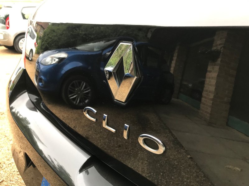 RENAULT CLIO