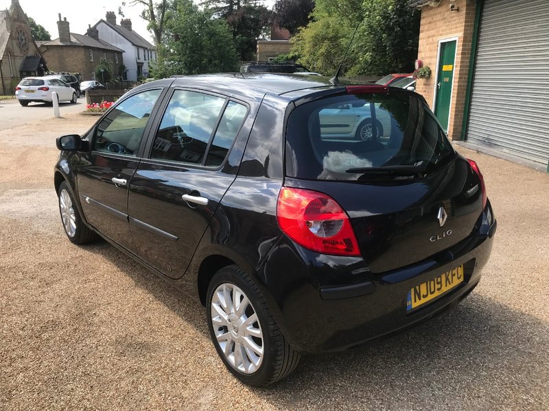 RENAULT CLIO