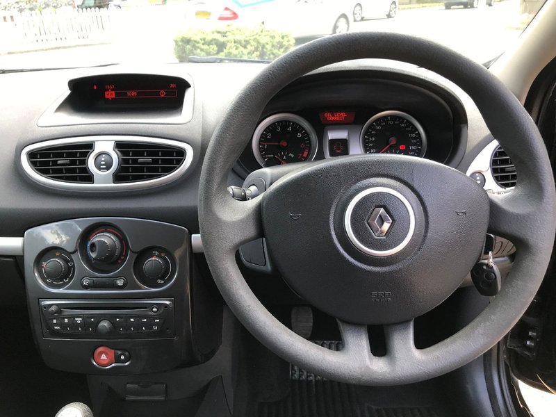 RENAULT CLIO