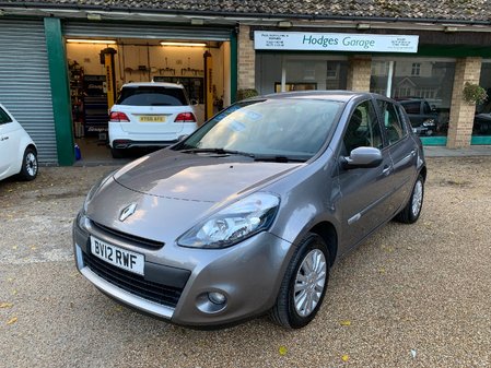 RENAULT CLIO  EXPRESSION PLUS 1.2 5DR VERY LOW MILEAGE FULL RENAULT SERVICE HISTORY BLUETOOTH