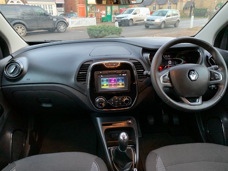 RENAULT CAPTUR