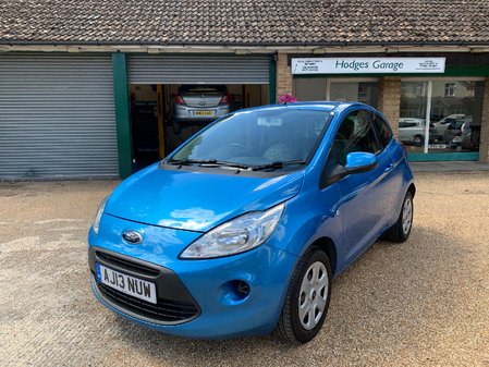 FORD KA 1.2 EDGE LOW MILEAGE FULL SERVICE HISTORY AIR CON £30 A YEAR ROAD TAX