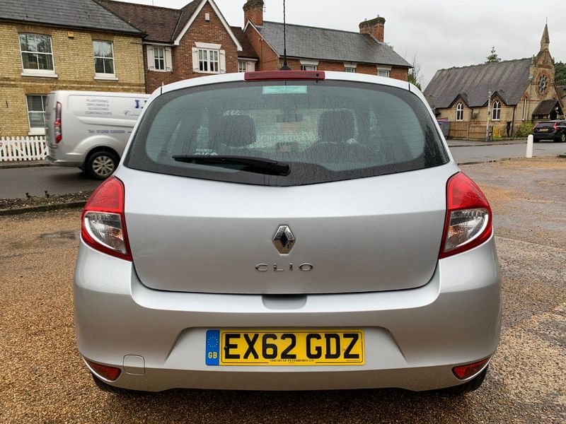 RENAULT CLIO