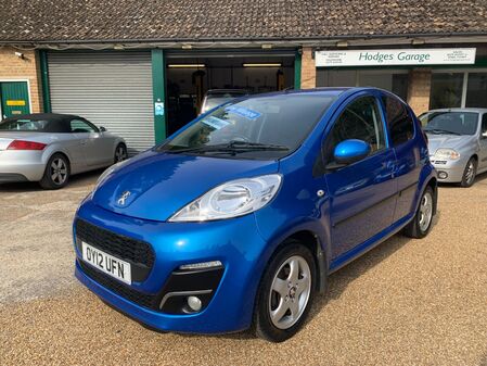 PEUGEOT 107 1.0 ALLURE 5DR LOW MILEAGE FREE ROAD TAX FULL PEUGEOT SERVICE HISTORY BLUETOOTH