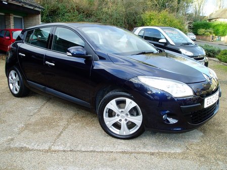 RENAULT MEGANE DYNAMIQUE VVT TOMTOM