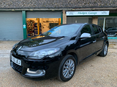 RENAULT MEGANE 1.6 VVT KNIGHT EDITION ONE OWNER LOW MILEAGE FULL SERVICE HISTORY BLUETOOTH