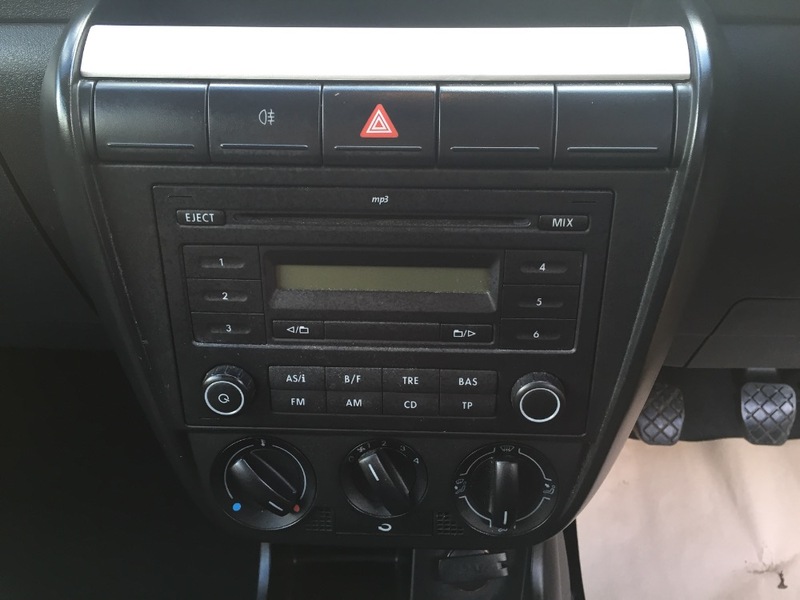 VOLKSWAGEN FOX