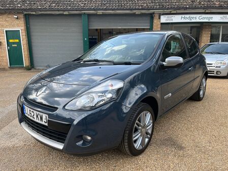 RENAULT CLIO 1.2 DYNAMIQUE TOMTOM SAT NAV ULTRA LOW MILEAGE FULL SERVICE HISTORY TWO KEYS