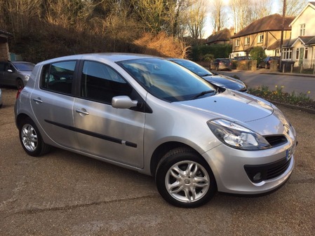 RENAULT CLIO SORRY NOW RESERVED DYNAMIQUE 16V LOW MILEAGE FULL SERVICE HISTORY 